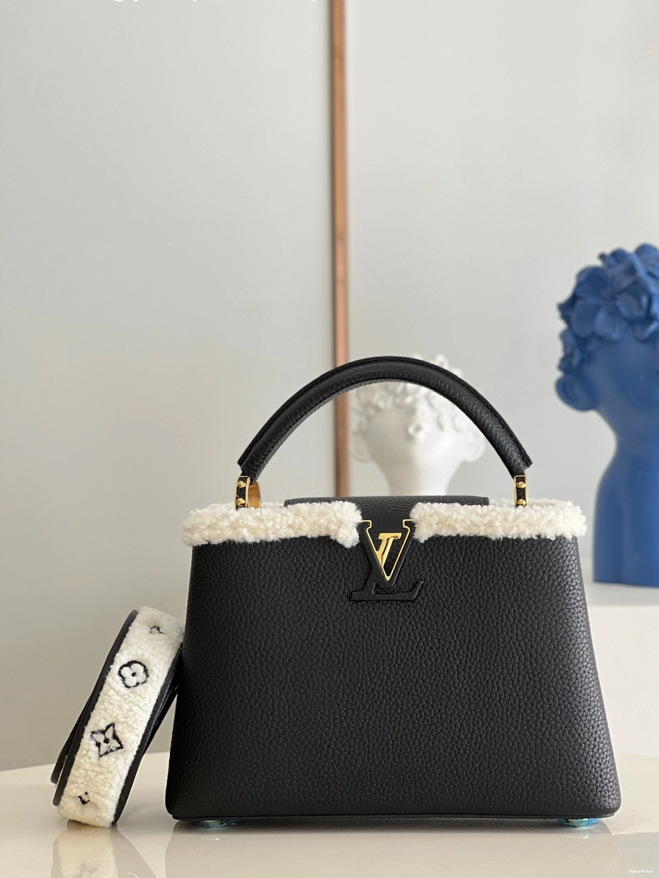VUITTON LOUIS BB CAPUCINES 0726